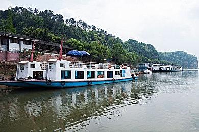 单人生存游戏《我是未来》11＆13结束EA 正式推出